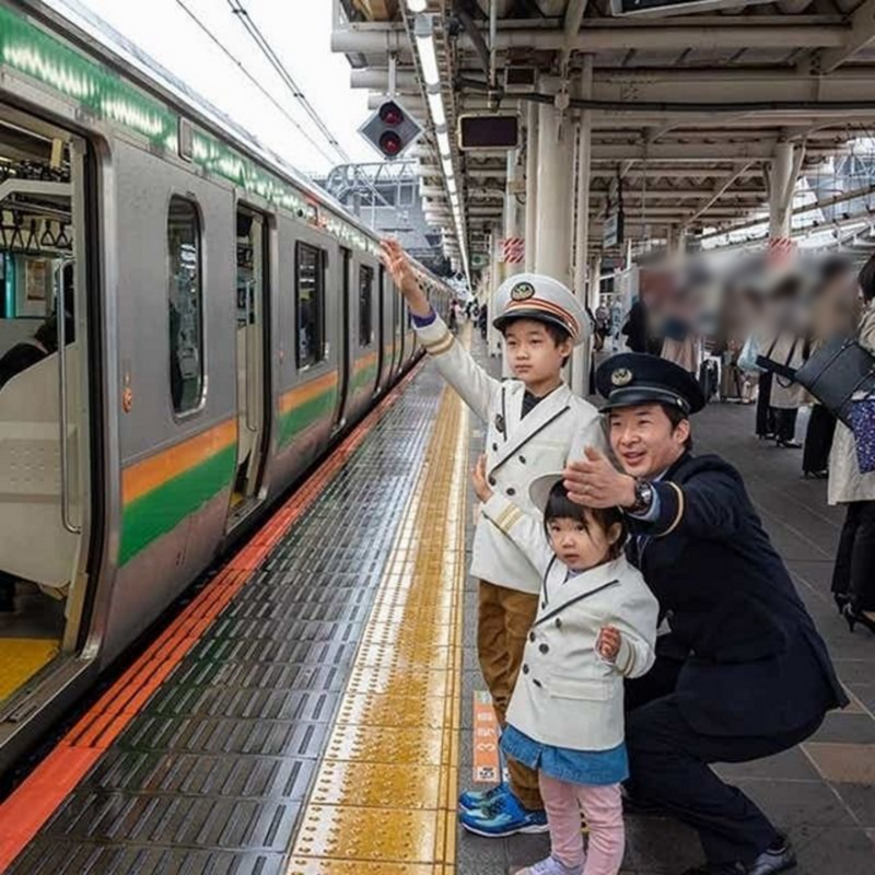 電車の運転士・車掌・駅員になりたい子供たち集合！親子で楽しめる鉄道